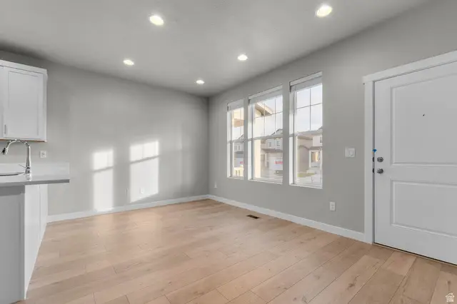 7806 W Alta Ln, Magna, UT 84044 - Image #3