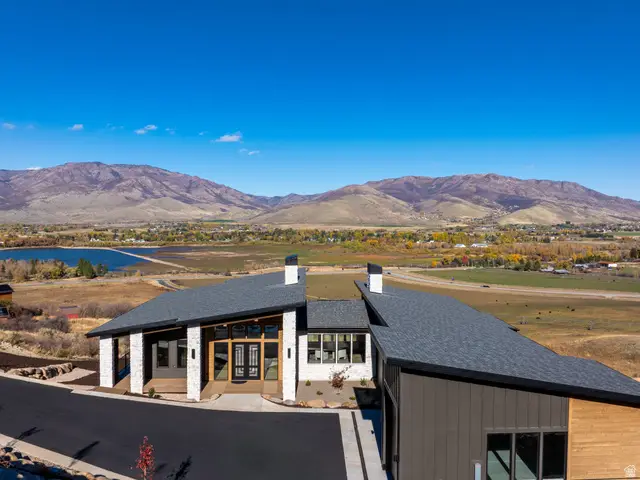 6858 E Summit Peak Cir, Huntsville, UT 84317 - Image #1