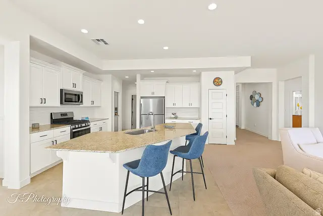 498 E Todd Pl, Washington, UT 84780 - Image #3