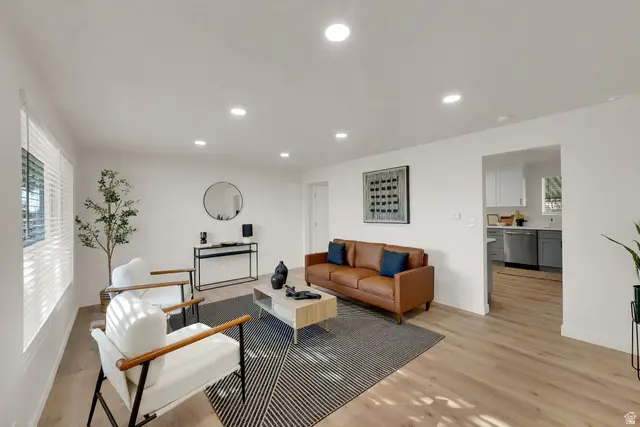 398 W Paul Ave, Layton, UT 84041 - Image #2