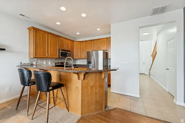 908 Halstead Dr N, North Salt Lake, UT 84054 - Image #3