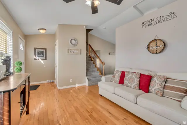 8461 S Meadowlark Ln W, West Jordan, UT 84088 - Image #3