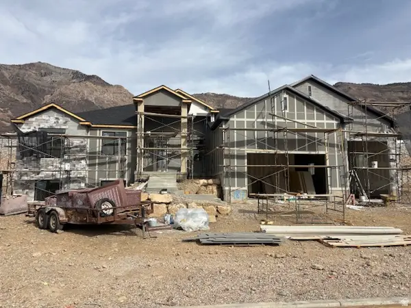 728 E Mountain Road N, North Ogden, UT 84414