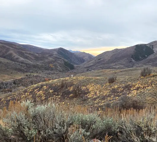 12898 E High Pine Cir #176, Huntsville, UT 84317