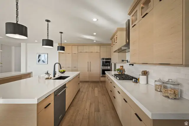 6447 W Sunrise Dr, Highland, UT 84003 - Image #3