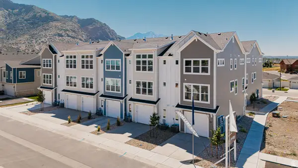 247 E 1850 N #4, North Ogden, UT 84414