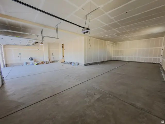 7182 W Moorepark Pl #10, West Jordan, UT 84081 - Image #2