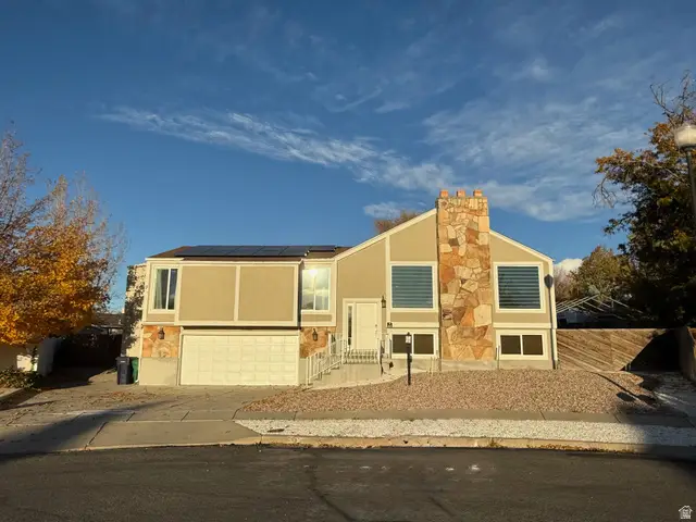 101 E Rembrandt Cir, Sandy, UT 84070 - Image #1