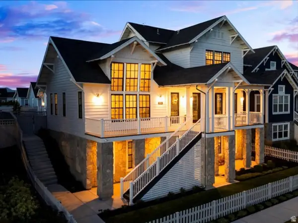 11064 S Paddle Board Way W, South Jordan, UT 84009