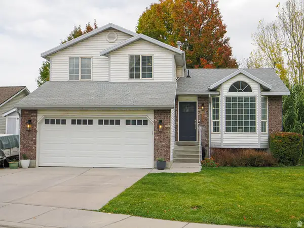 5553 S Edgeberry Dr, Murray, UT 84123