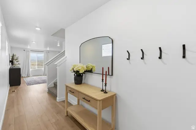 477 N Scuttlebutt Ln, Saratoga Springs, UT 84045 - Image #2