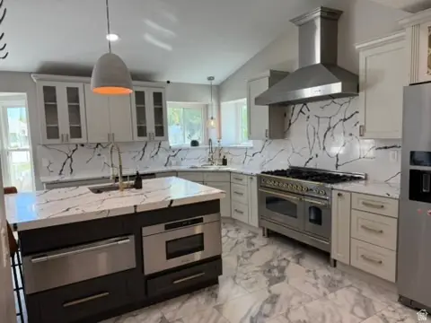 6389 S Mill Valley Ct, Salt Lake City, UT 84118 - Image #2