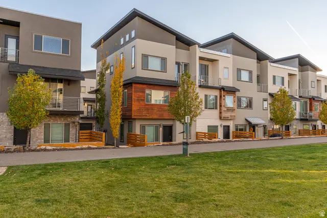 506 W 2200 N, Layton, UT 84041 - Image #2