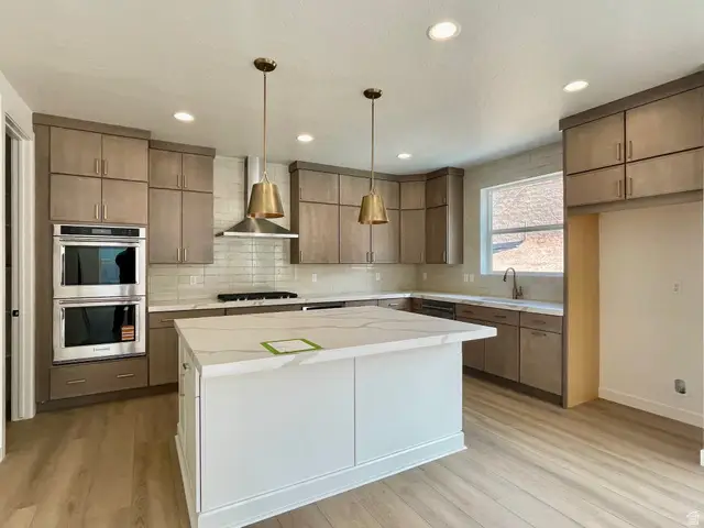 1632 W Canyon Rim Rd #606, Lehi, UT 84048 - Image #2