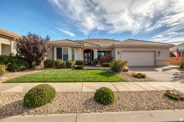 4593 S Flaming Arch Dr, St. George, UT 84790