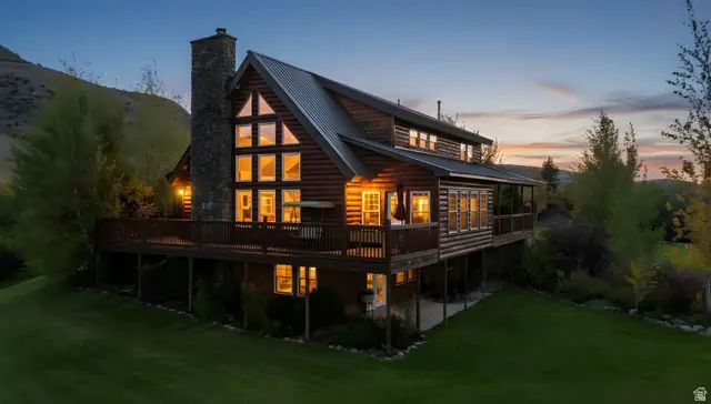 242 Canyon Dr, Malad City, ID 83252 - Image #2