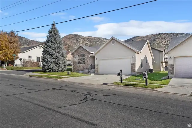 818 E Mahogany Ridge Rd, Morgan, UT 84050 - Image #2