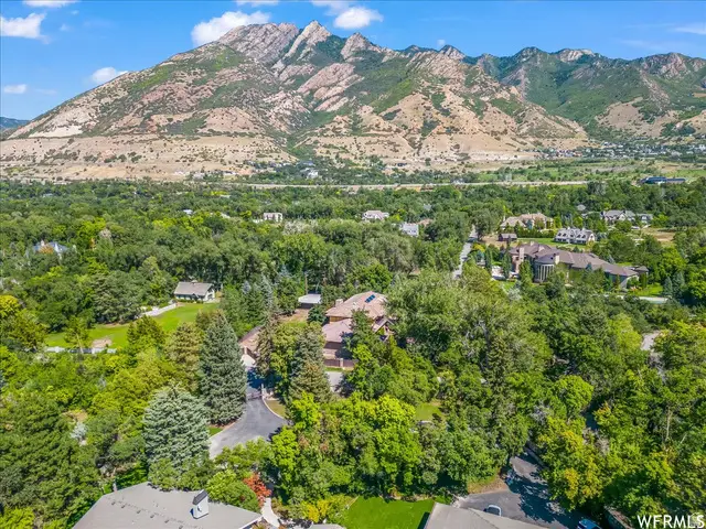 6003 S Oakhill Dr, Holladay, UT 84121 - Image #2