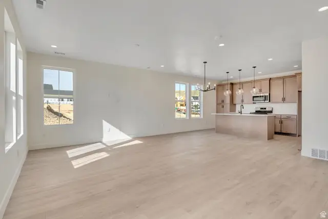 6998 W Terraine Rd S #151, West Jordan, UT 84081 - Image #2