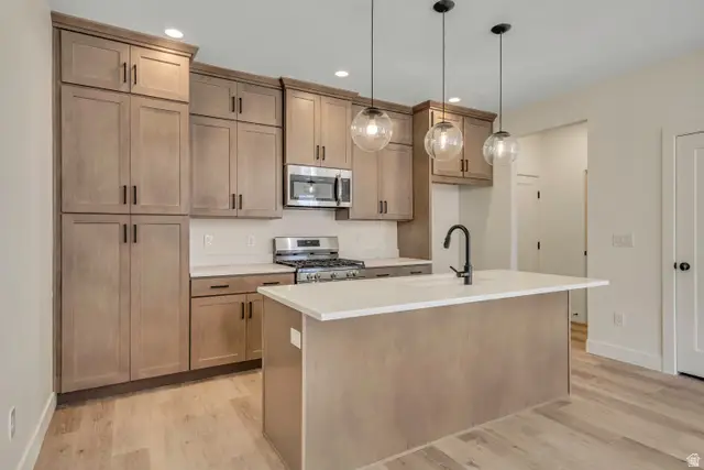 6977 W Hidden Way S #147, West Jordan, UT 84081 - Image #2