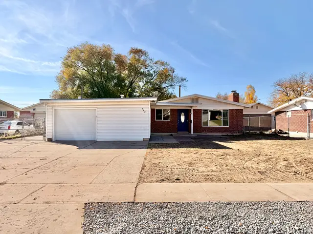 482 Vickie Ln, Clearfield, UT 84015 - Image #2
