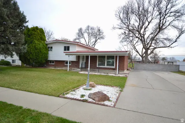 1949 W Lindsay Dr S, Taylorsville, UT 84129 - Image #1