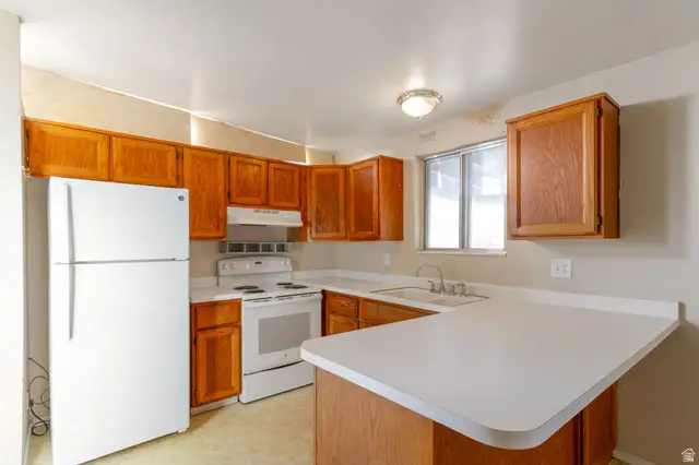 654 Colonial St, Layton, UT 84041 - Image #3