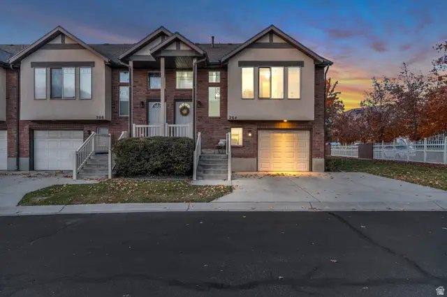 204 W Lyman Ln, Bountiful, UT 84010 - Image #1