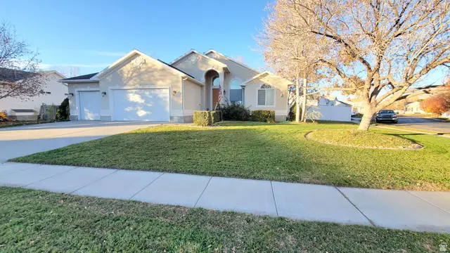 107 Pebble Beach Dr, Stansbury Park, UT 84074 - Image #3