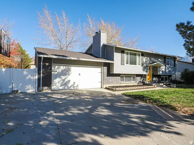 735 E Dusty Creek Ave, Sandy, UT 84094 - Image #3