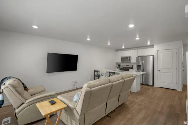 8457 W Loveridge Dr #1304, Magna, UT 84044 - Image #3