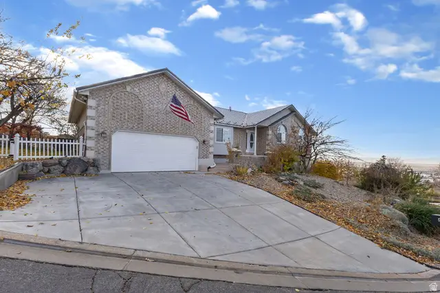 638 E Scenic Hills Dr N, North Salt Lake, UT 84054 - Image #1