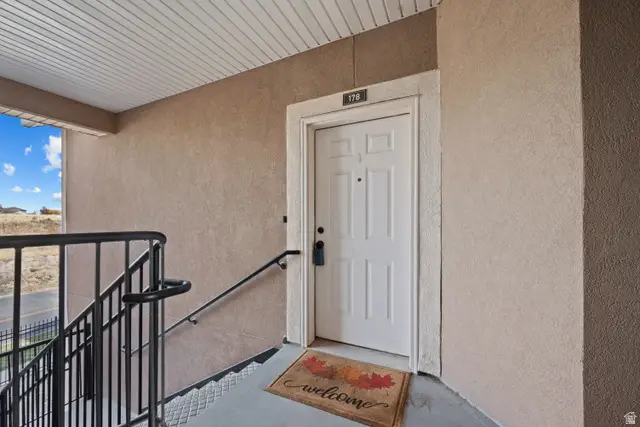 178 W Springview Dr, Saratoga Springs, UT 84045 - Image #3