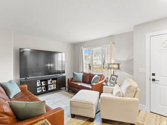 184 Park Shadows Cir, Bountiful, UT 84010 - Image #3