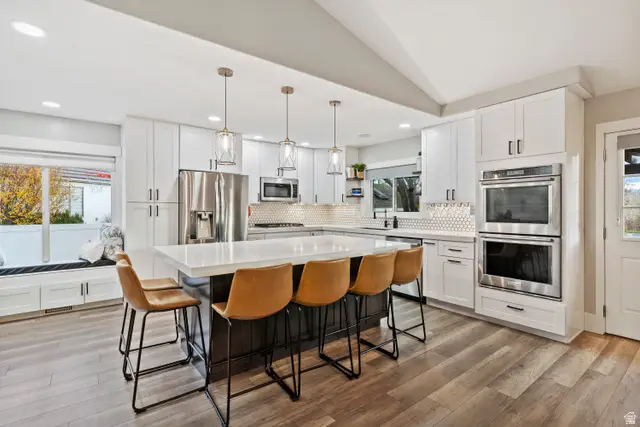 1383 W Longhorn Dr, Farmington, UT 84025 - Image #3