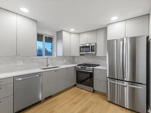 4980 S 1645 E, Holladay, UT 84117 - Image #3