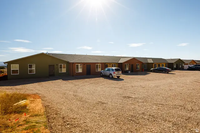 5120 E Grand Vermillion Ave, Kanab, UT 84741 - Image #1