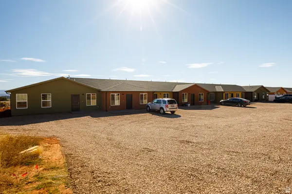 5120 E Grand Vermillion Ave, Kanab, UT 84741