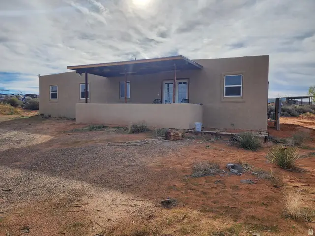 715 E Liberty Bell Ct, Big Water, UT 84741 - Image #1