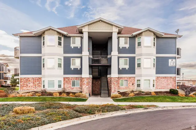 116 E Resaca Dr #F-9, Sandy, UT 84070 - Image #1