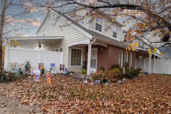 261 W Park Ln N, Centerville, UT 84014