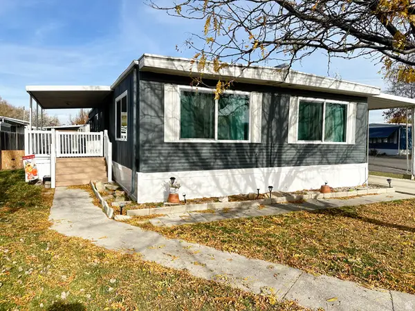 978 W Foxglove #227, Taylorsville, UT 84123