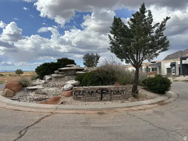 1186 E Cactus Dr, Apple Valley, UT 84737 - Image #1