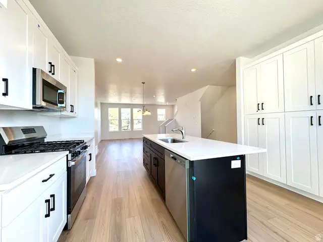 1658 N 1600 W, Layton, UT 84041 - Image #2