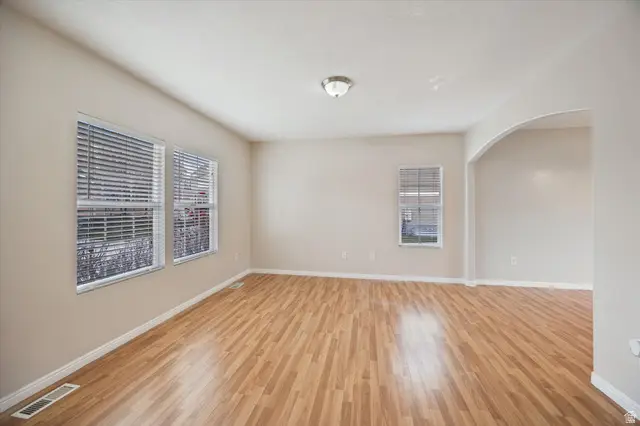 6777 S Grevillea Ln, West Jordan, UT 84081 - Image #3