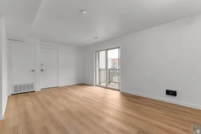 416 E Creekside Cir #C, Murray, UT 84107 - Image #2