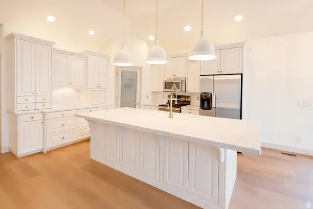 479 E Fox Farm Pl S, Draper, UT 84020 - Image #3