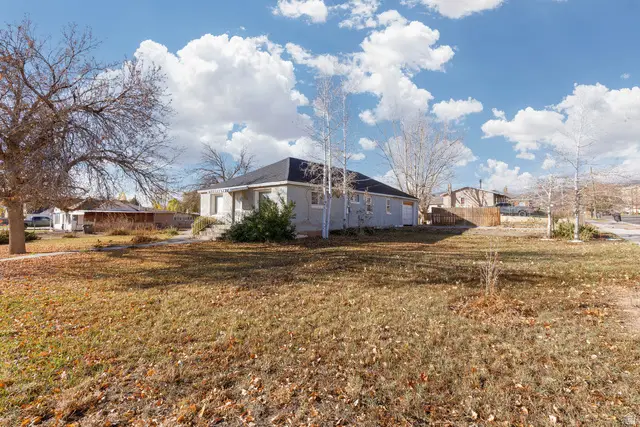 208 S 400 W, Richfield, UT 84701 - Image #2