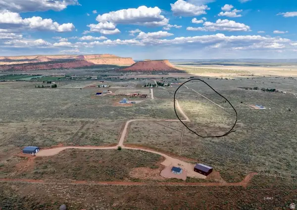 205 S Copper Rd, Kanab, UT 84741
