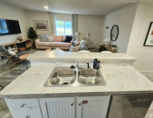 563 S Aspen Dr, Garden City, UT 84028 - Image #3